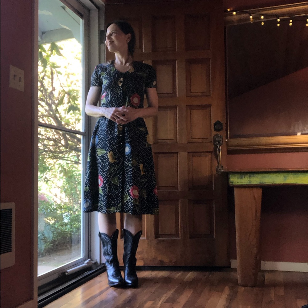 Black Floral Button-Front Midi Dress with Short Sleeves